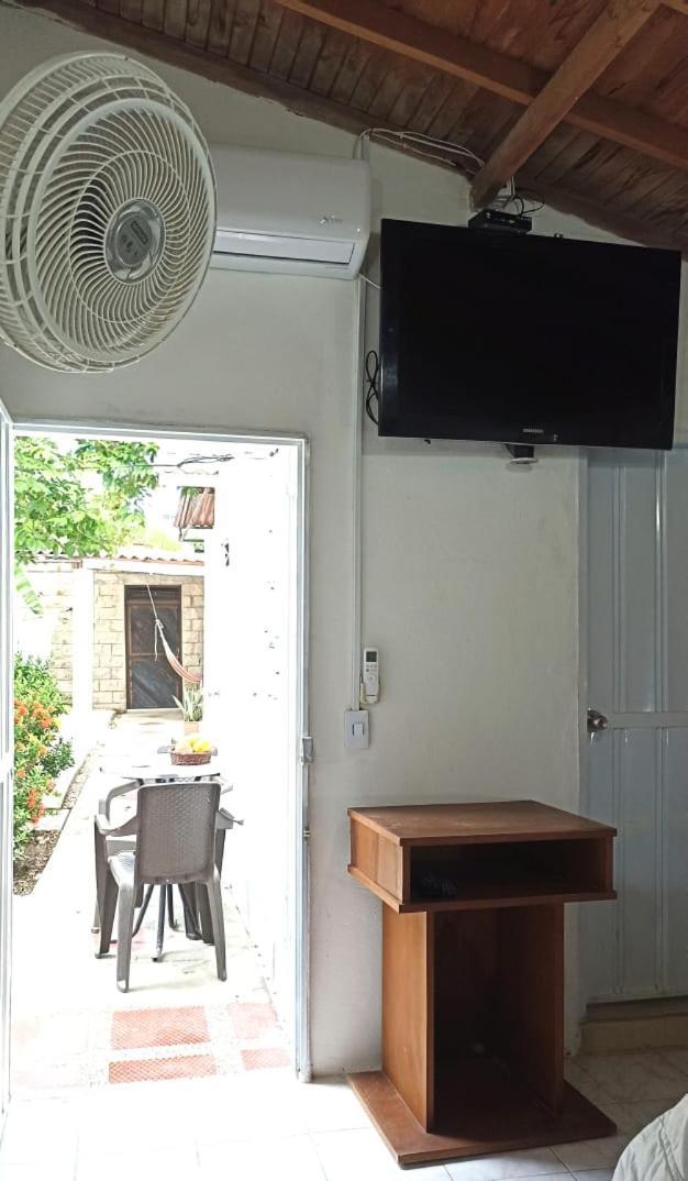 Hostal Corales Толу Екстер'єр фото