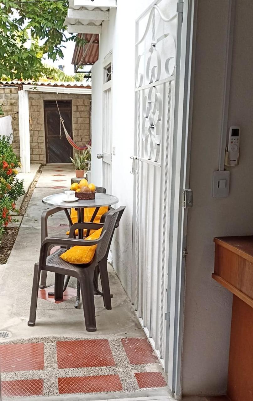 Hostal Corales Толу Екстер'єр фото