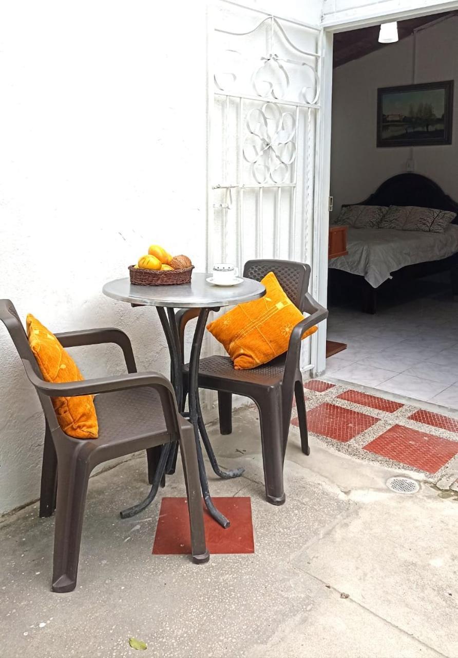 Hostal Corales Толу Екстер'єр фото