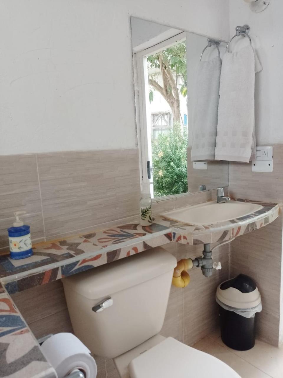 Hostal Corales Толу Екстер'єр фото