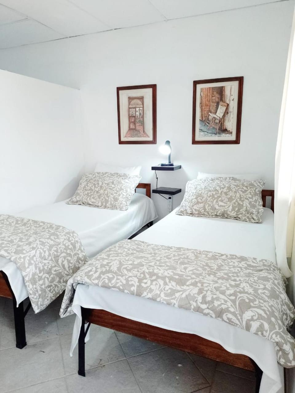 Hostal Corales Толу Екстер'єр фото