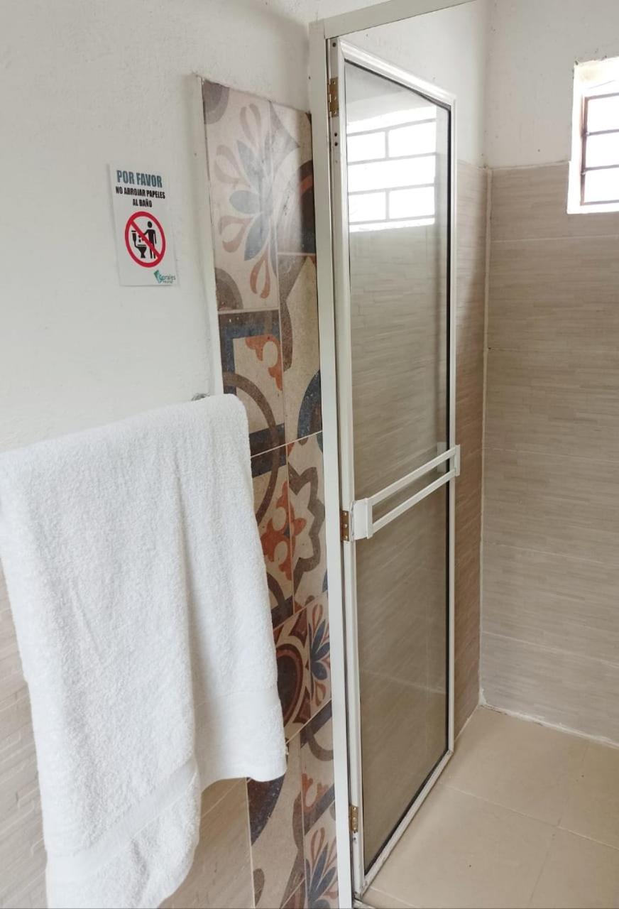 Hostal Corales Толу Екстер'єр фото
