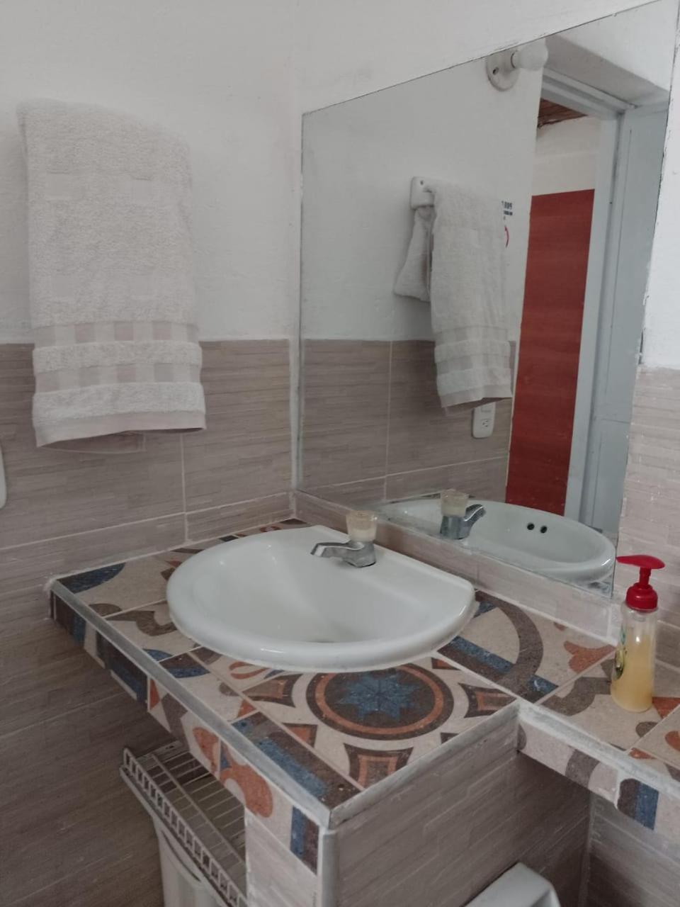 Hostal Corales Толу Екстер'єр фото