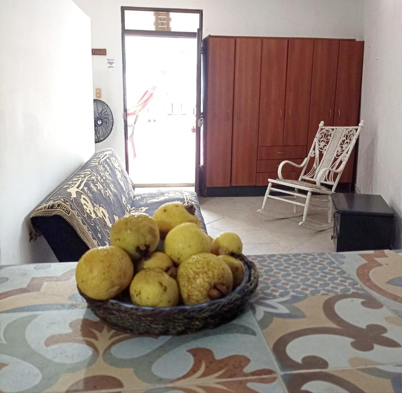 Hostal Corales Толу Екстер'єр фото